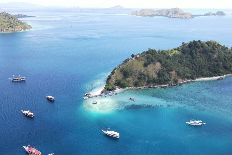 Wisatawan ke Labuan Bajo Incar Wisata Budaya Eksplor Alam